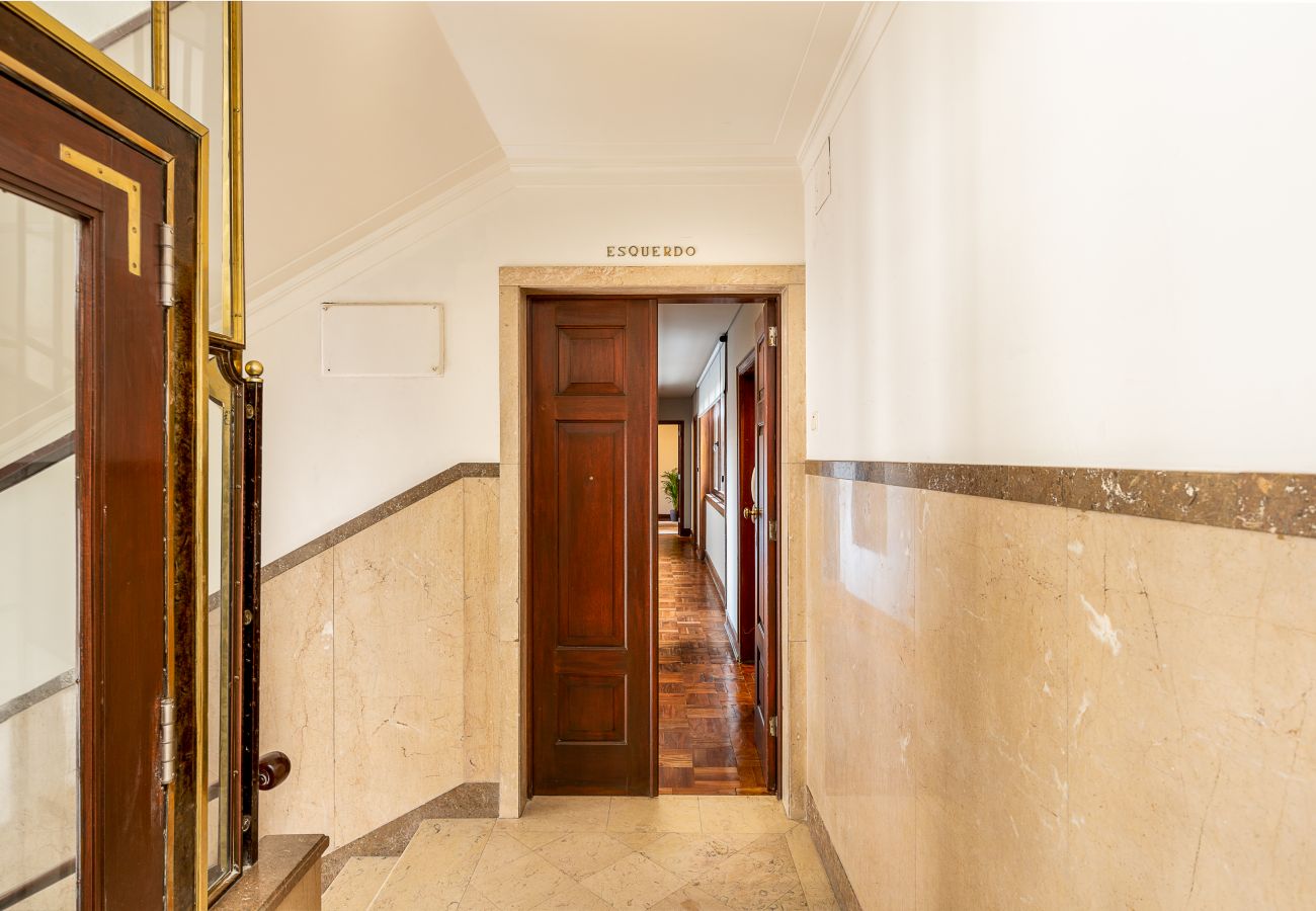 Apartamento en Oporto - YOUROPO - Santa Catarina 1E
