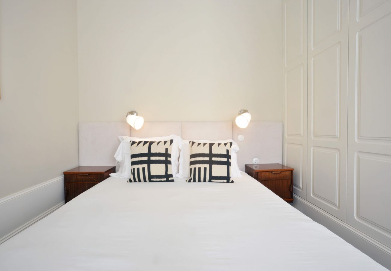 Estudio en Oporto - YOUROPO - Market 1B