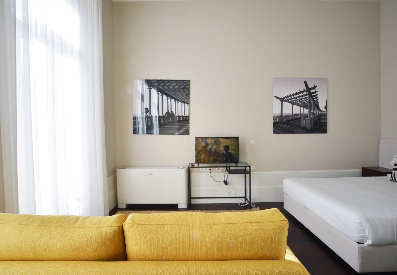 Estudio en Oporto - YOUROPO - Market 1B