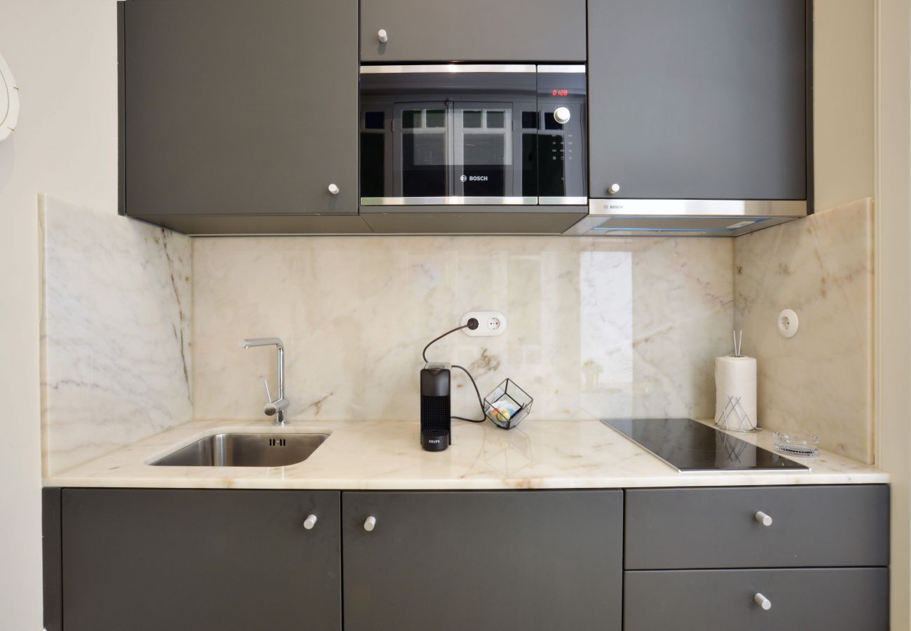 Estudio en Oporto - YOUROPO - Market 1B
