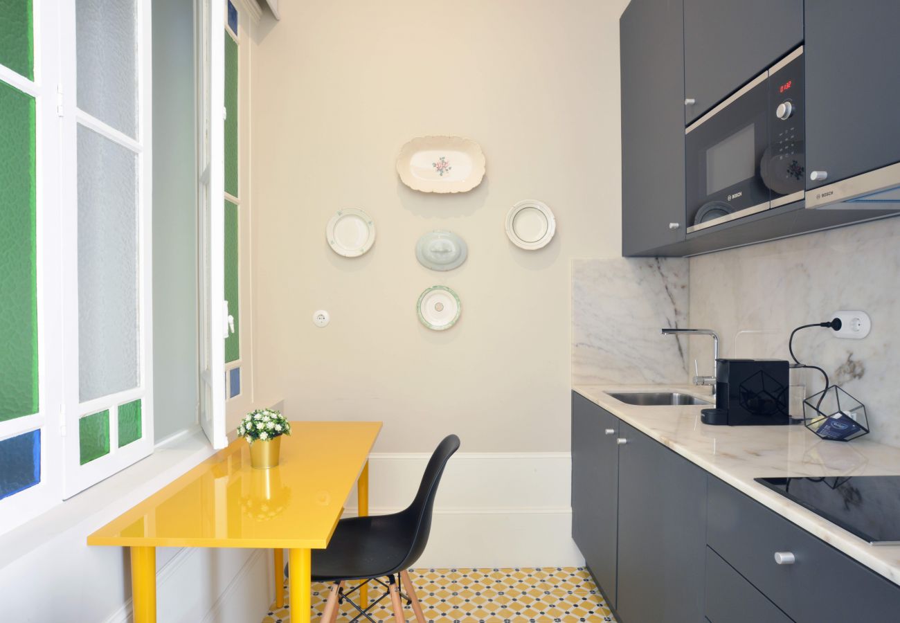Estudio en Oporto - YOUROPO - Market 1B