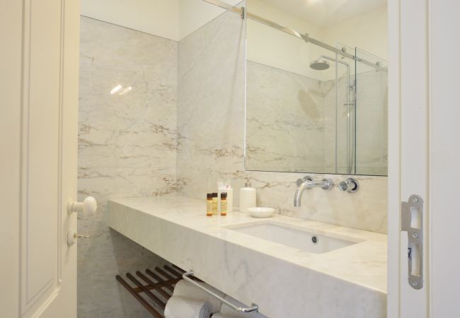 Estudio en Porto - Market 2B Estudio en Porto - Market 2B