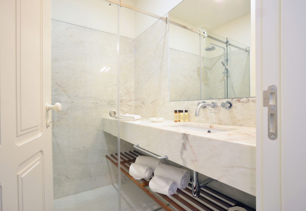 Estudio en Oporto - YOUROPO - Market 3B