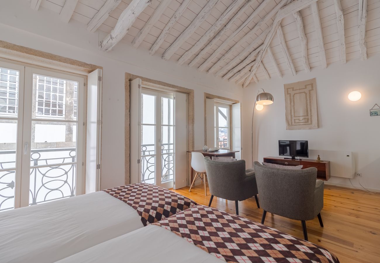 Estudio en Oporto - YOUROPO - The Tower 7F