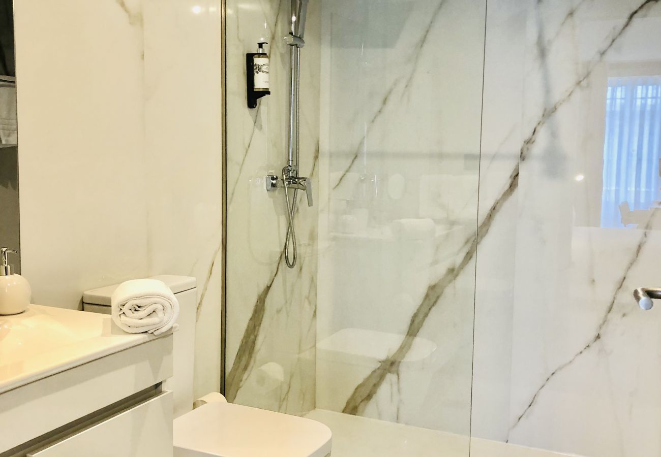 Estudio en Oporto - YOUROPO - Downtown 2A