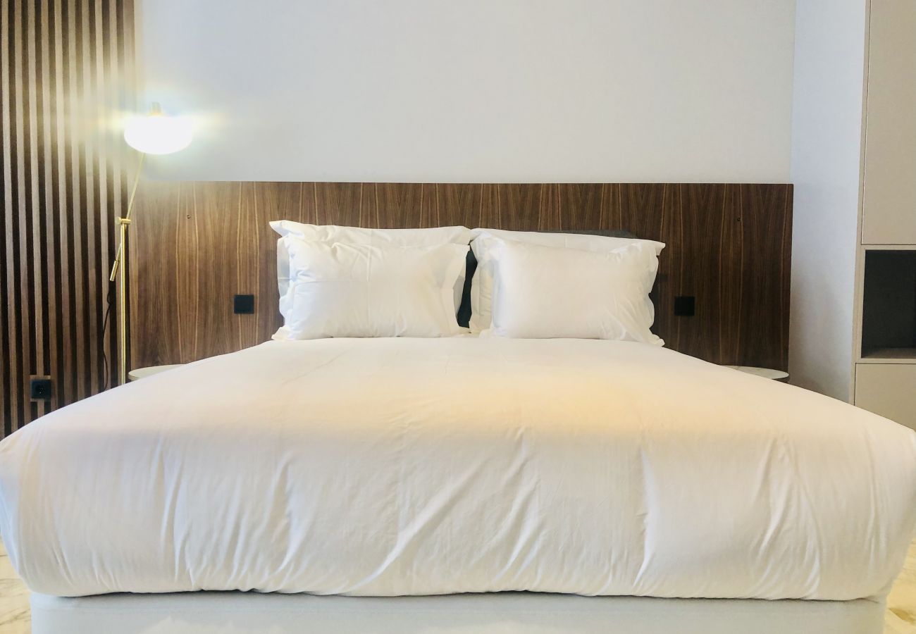 Estudio en Oporto - YOUROPO - Downtown 2B