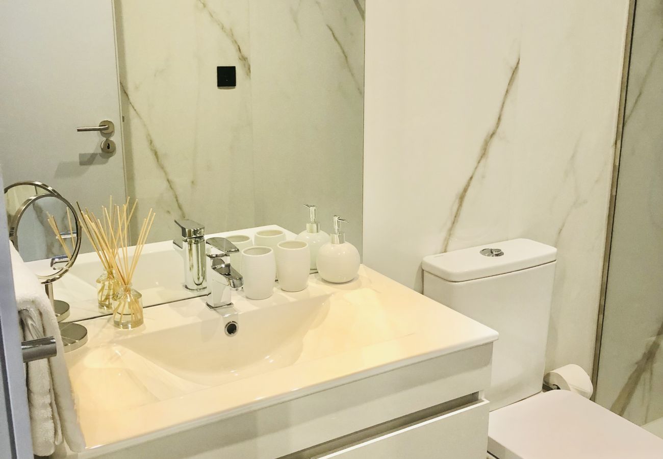 Estudio en Oporto - YOUROPO - Downtown 2B
