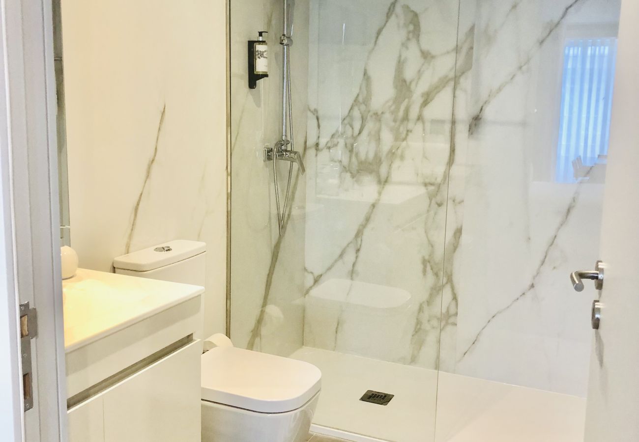 Estudio en Oporto - YOUROPO - Downtown 2B