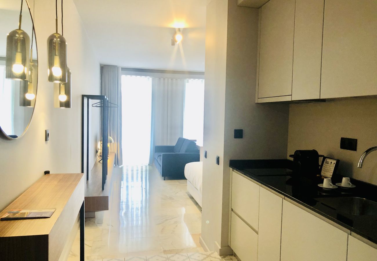 Estudio en Oporto - YOUROPO - Downtown 2B