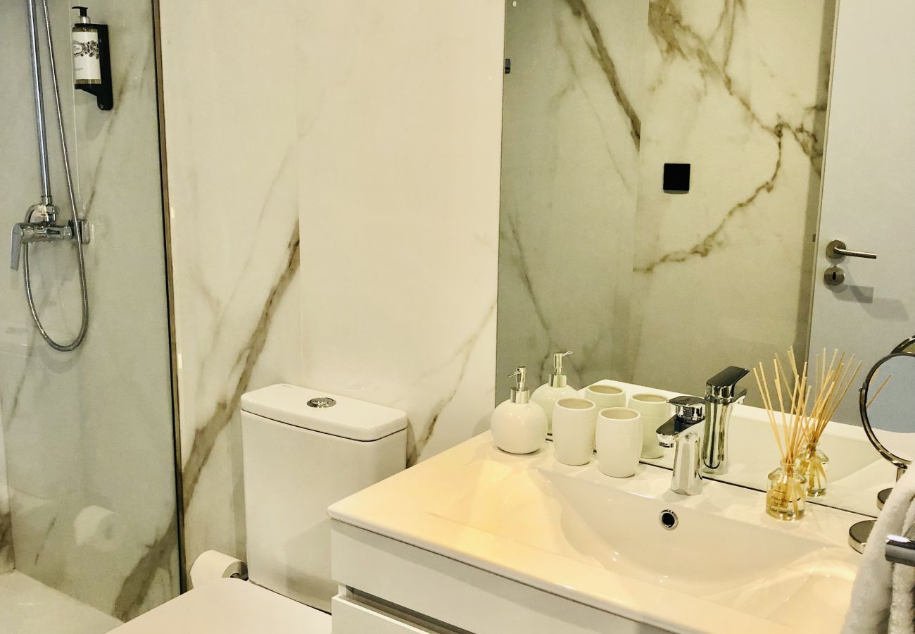 Estudio en Oporto - YOUROPO - Downtown 2C