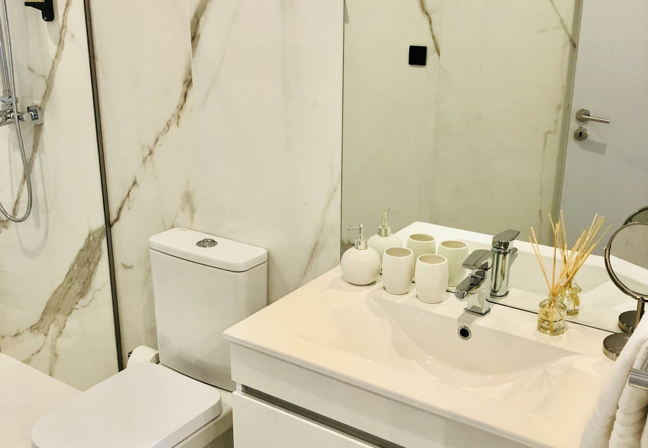 Estudio en Oporto - YOUROPO - Downtown 3C