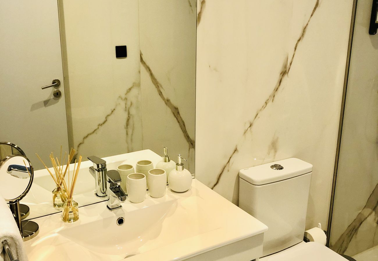 Estudio en Oporto - YOUROPO - Downtown 3B