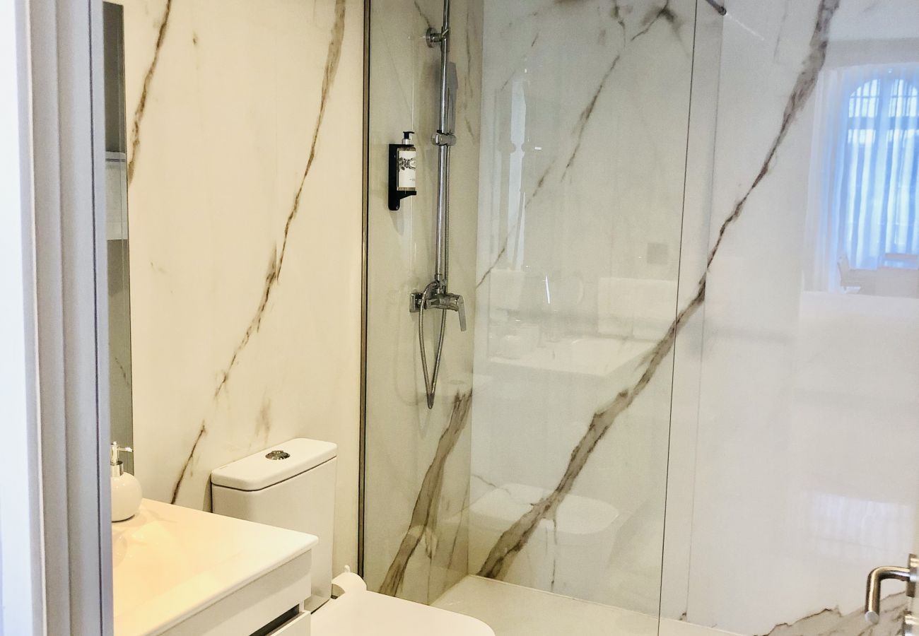 Estudio en Oporto - YOUROPO - Downtown 3B