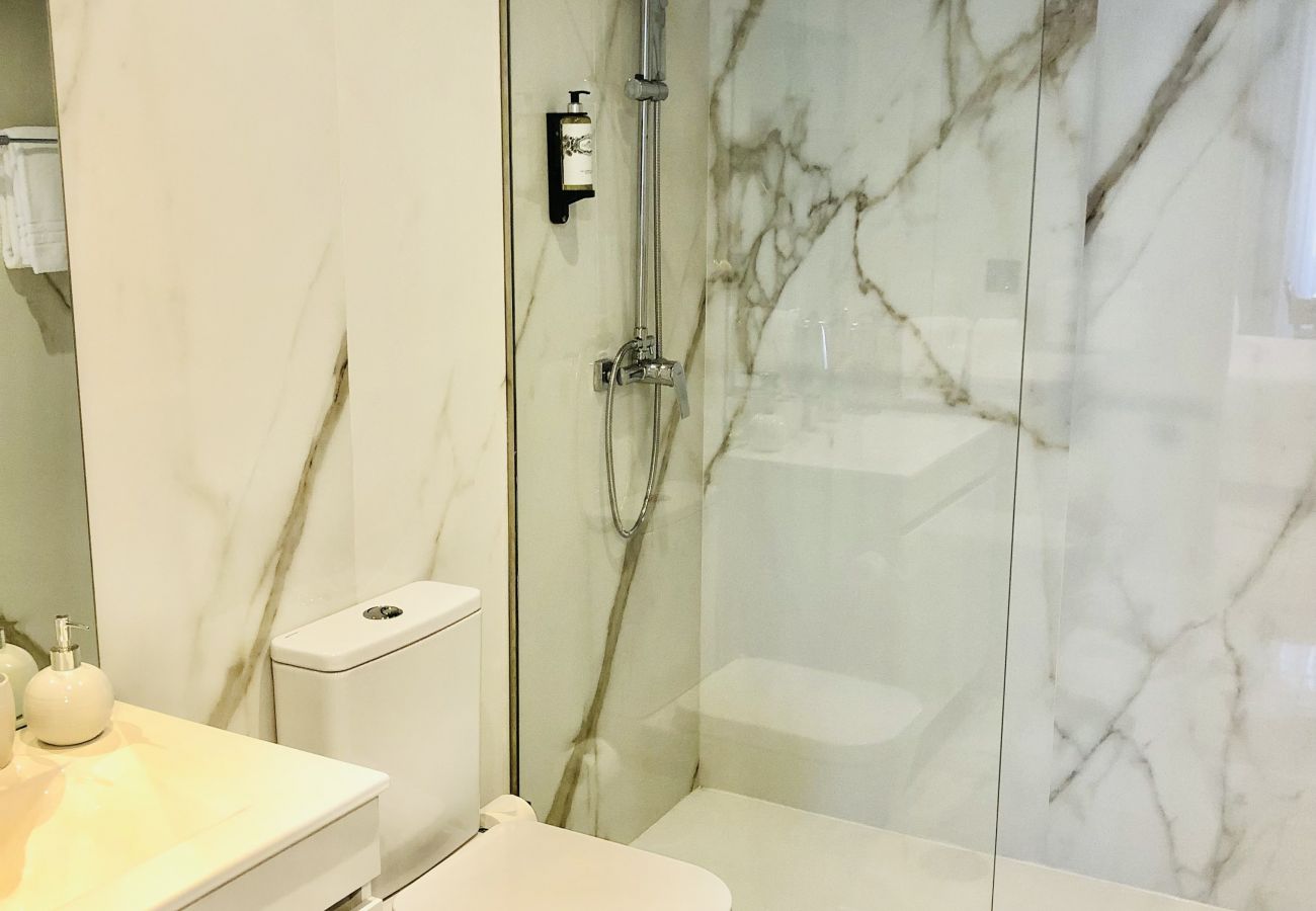 Estudio en Oporto - YOUROPO - Downtown 3A
