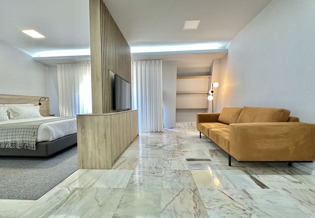 Estudio en Oporto - YOUROPO - Downtown 4B