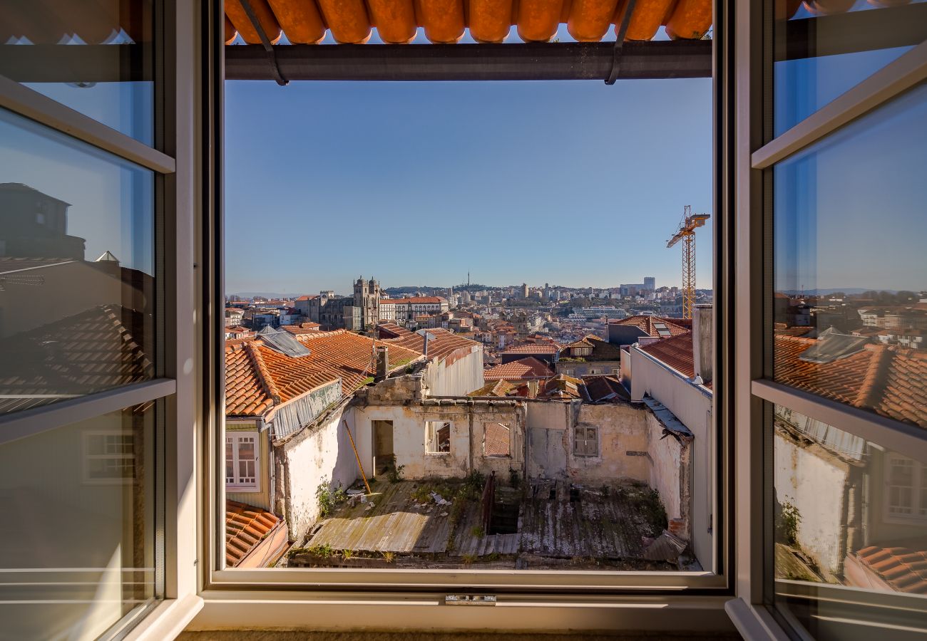 Estúdio em Porto - YOUROPO - The Tower 8T