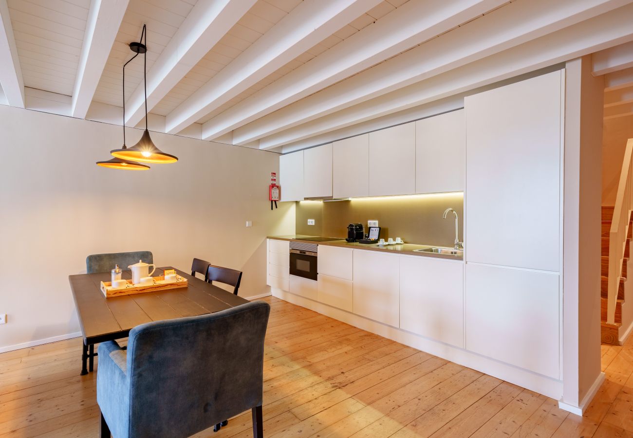 Estúdio em Porto - Porto Vitoria 10