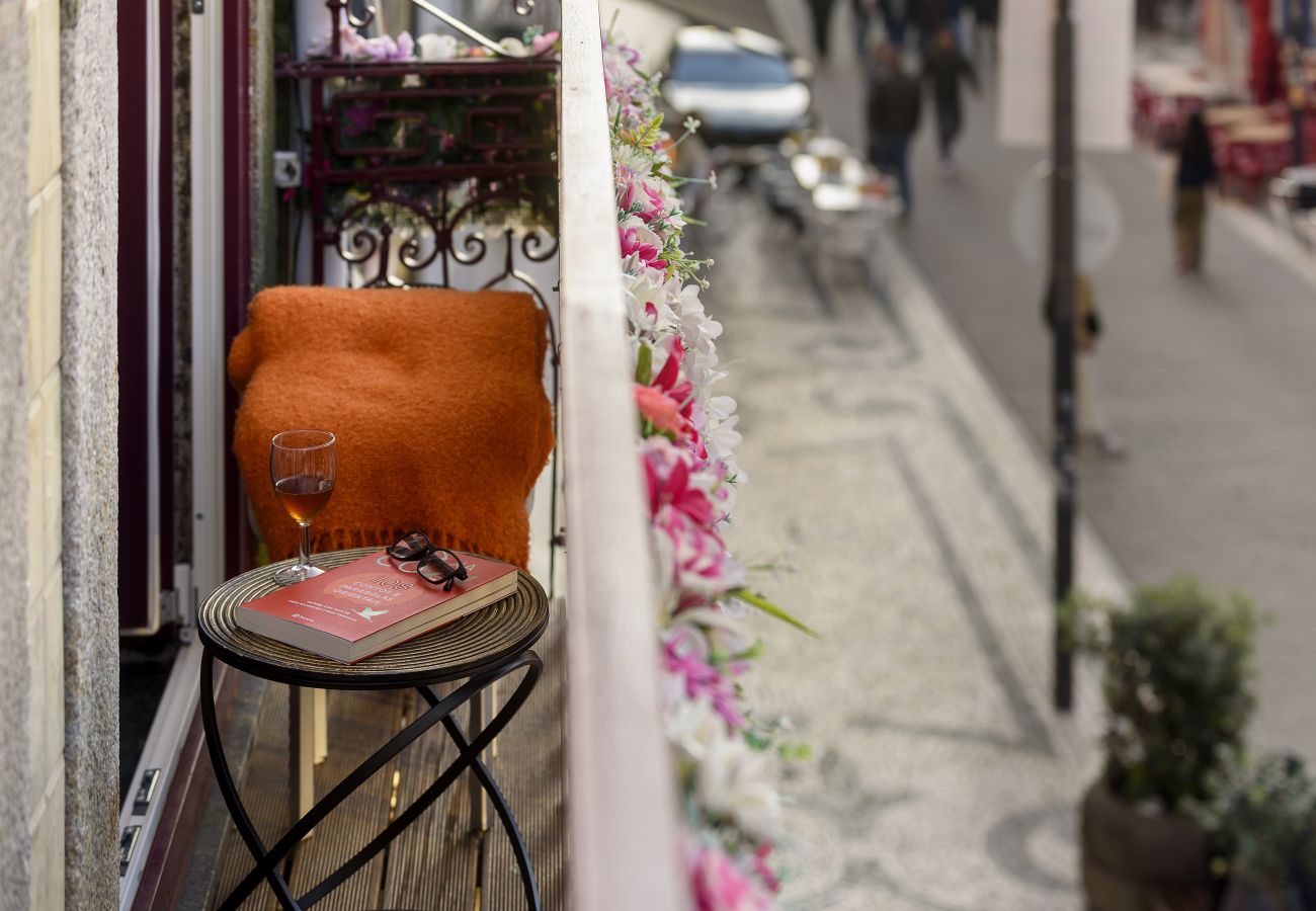 Estúdio em Porto - RA - Baixa