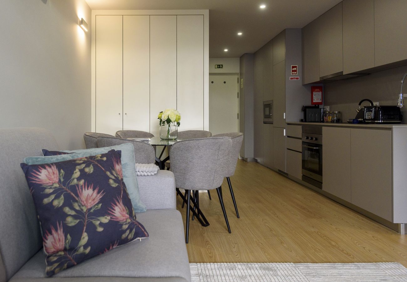 Apartamento em Porto - RA - São João 2