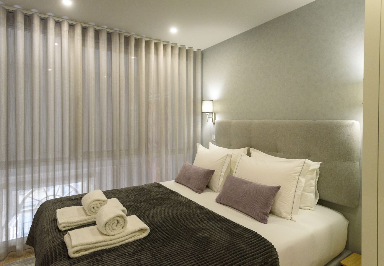 Apartamento em Porto - RA - São João 2