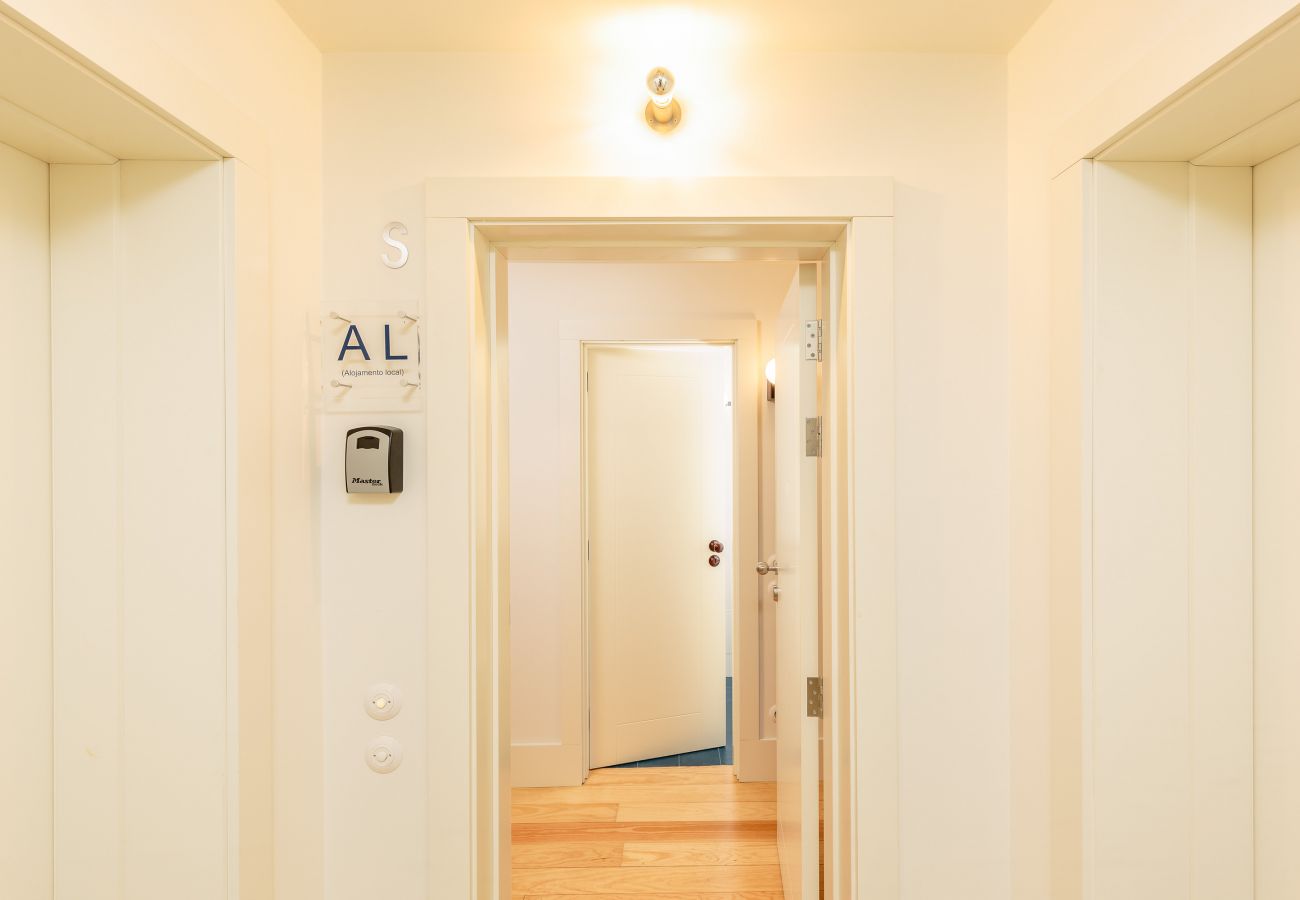 Apartment in Porto - YOUROPO - Flores S