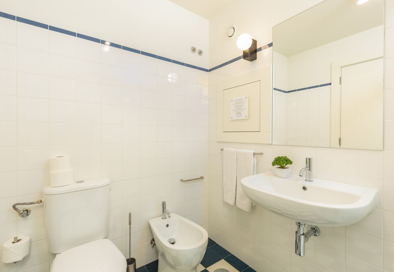 Apartment in Porto - YOUROPO - Flores S