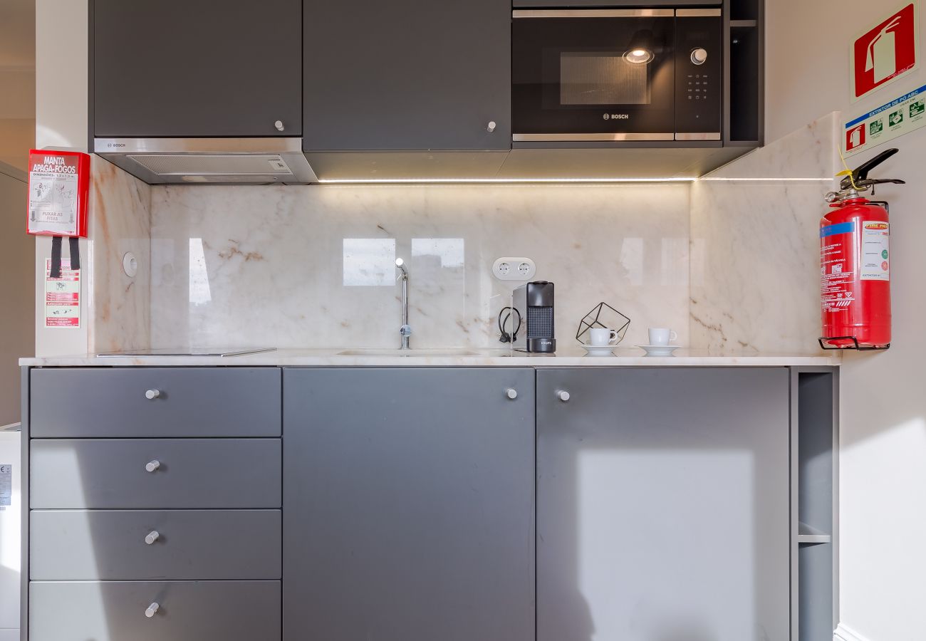 Studio in Porto - YOUROPO - Market 4C