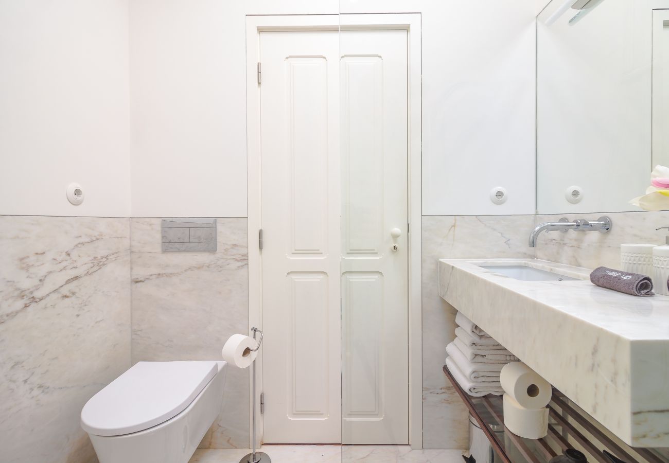 Studio in Porto - YOUROPO - Market 4C