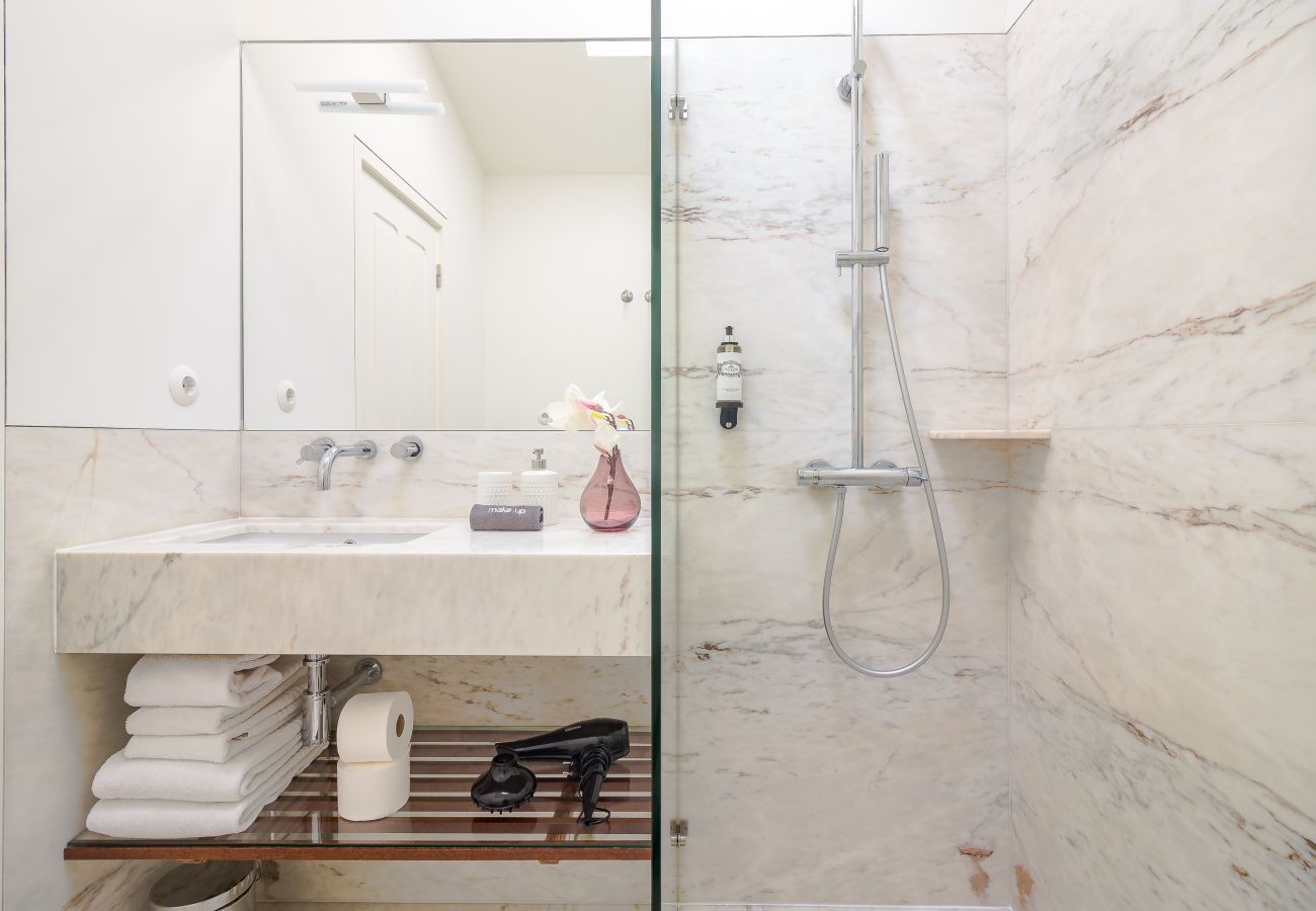 Studio in Porto - YOUROPO - Market 4C