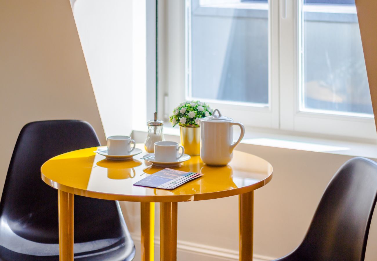Studio in Porto - YOUROPO - Market 4C