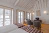 Studio in Porto - Tower 7F Studio in Porto - Tower 7F