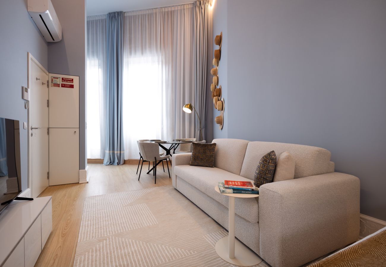 Studio in Porto - RA - Flores 1