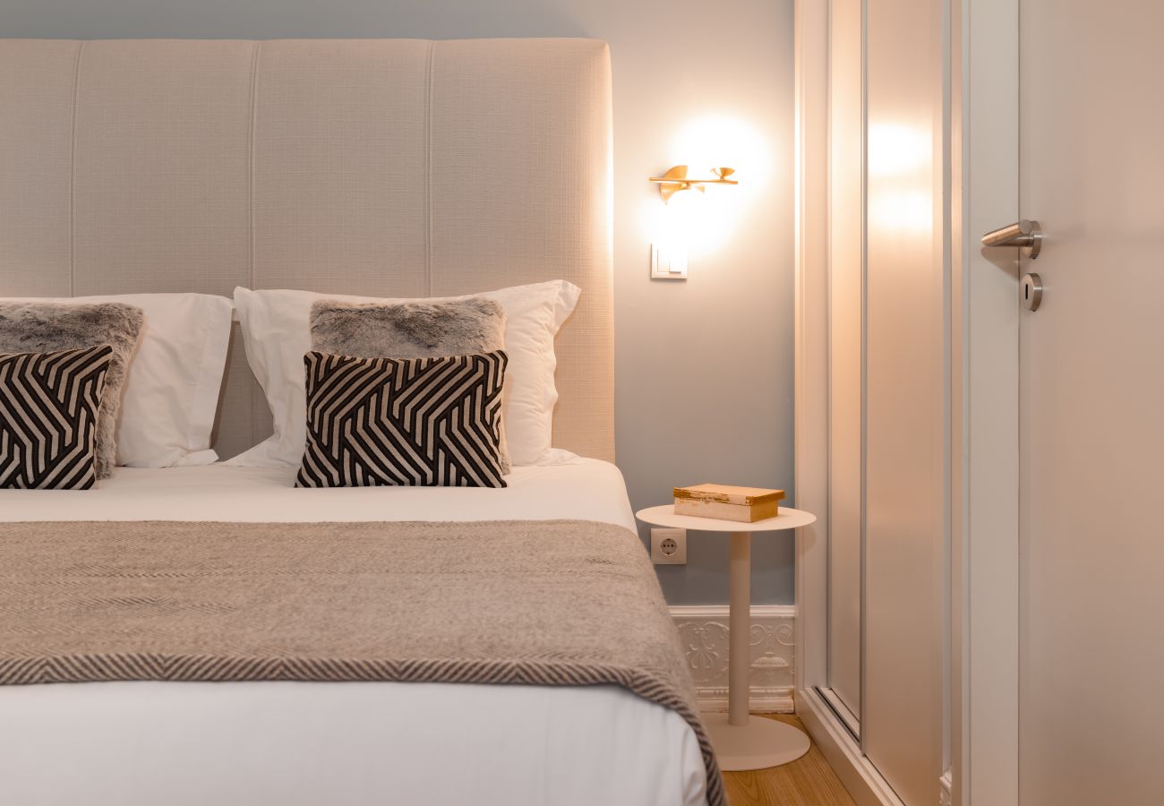 Studio in Porto - RA - Flores 1