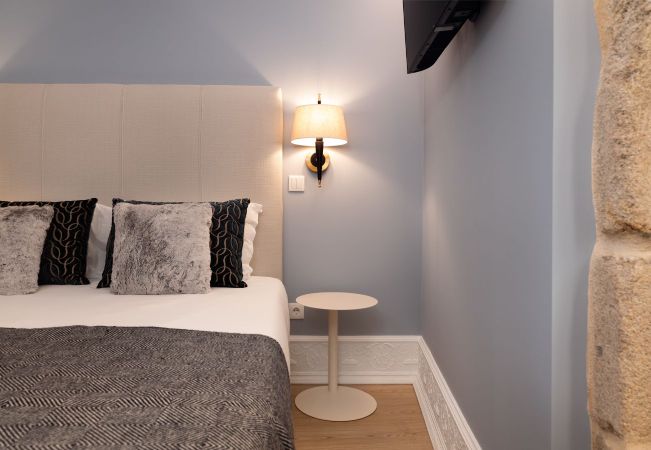 Apartment in Porto - RA - Flores 4