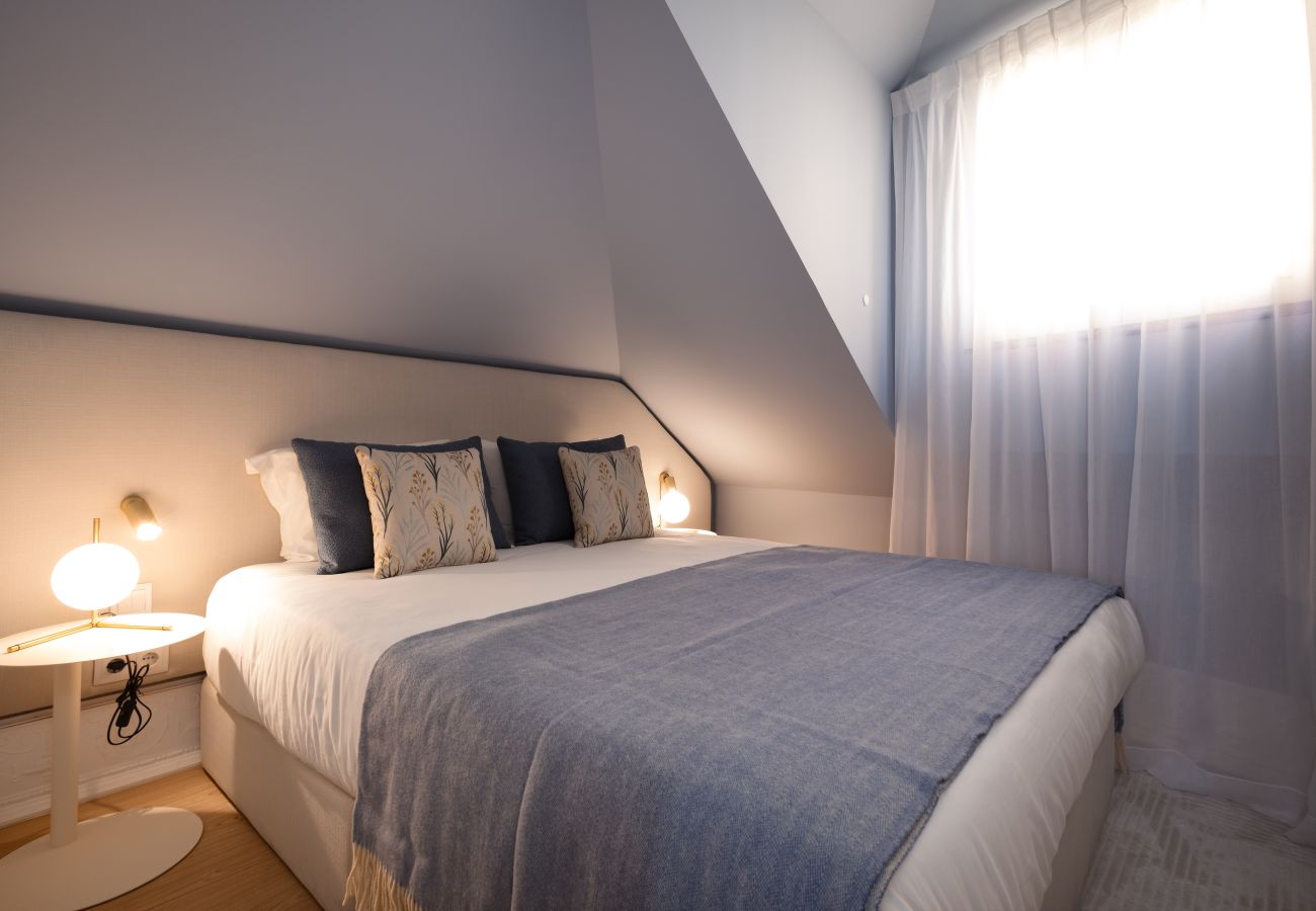 Apartment in Porto - RA - Flores 4