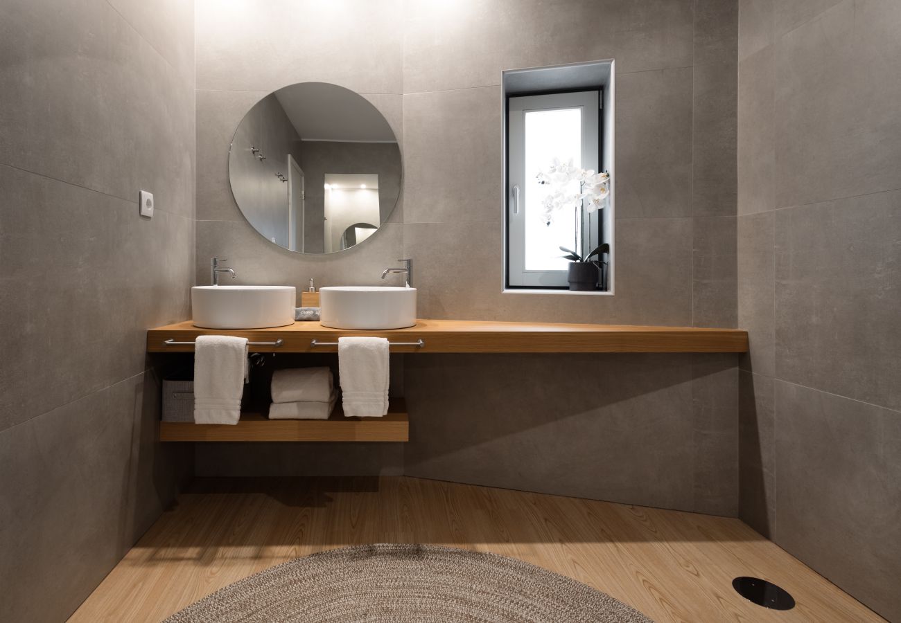 Apartment in Porto - RA - Flores 4